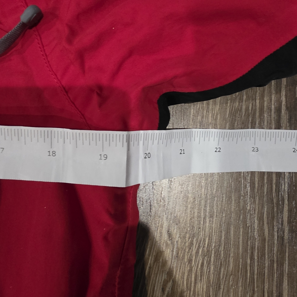 The North Face Kids Red and Black Jacket - Picture 12 of 12